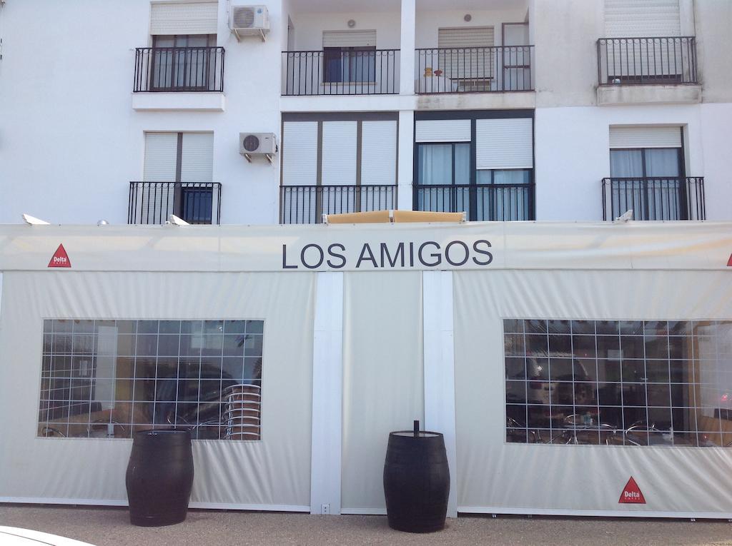 Hostal Los Amigos オリベンサ エクステリア 写真