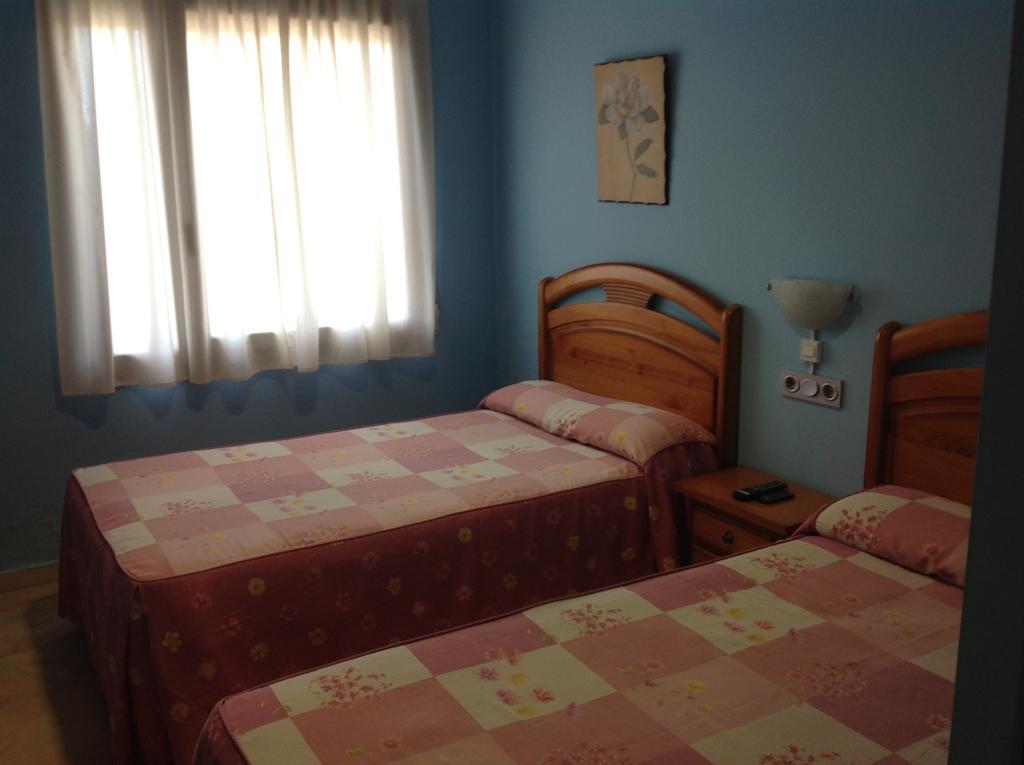 Hostal Los Amigos オリベンサ 部屋 写真